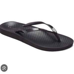 Vionic Noosa Black Flip Flops Women’s Size 8